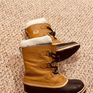 Boys/Girls Sorel waterproof insulated boots